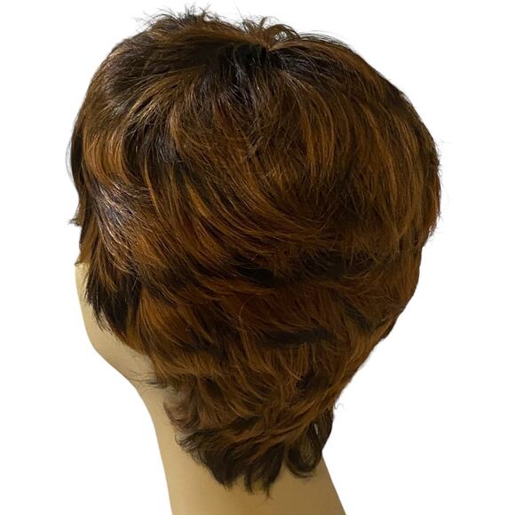 CARRIE Everyday Razor Boy Cut Pixie Wig P4/27/30 Brown Blonde Synthetic NWT a862 - Picture 11 of 15